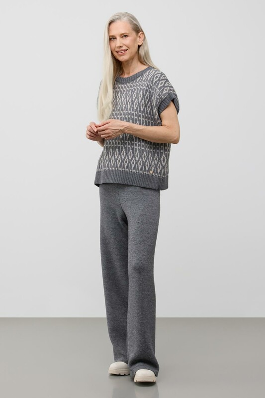 ����� ���